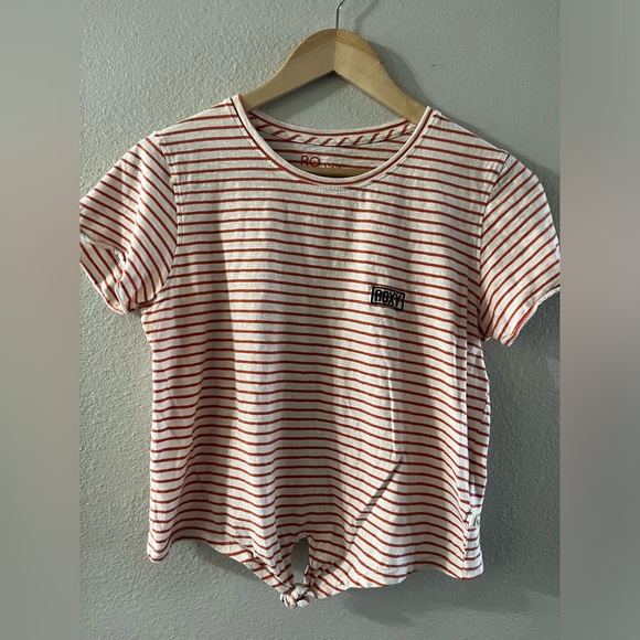 Women’s Roxy SZ Large Striped Orange and White T Shirt w/tie in front - Picture 1 of 15